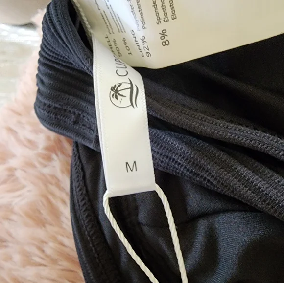 CUPSHE Black Bikini ๐ - Picture 2 of 3